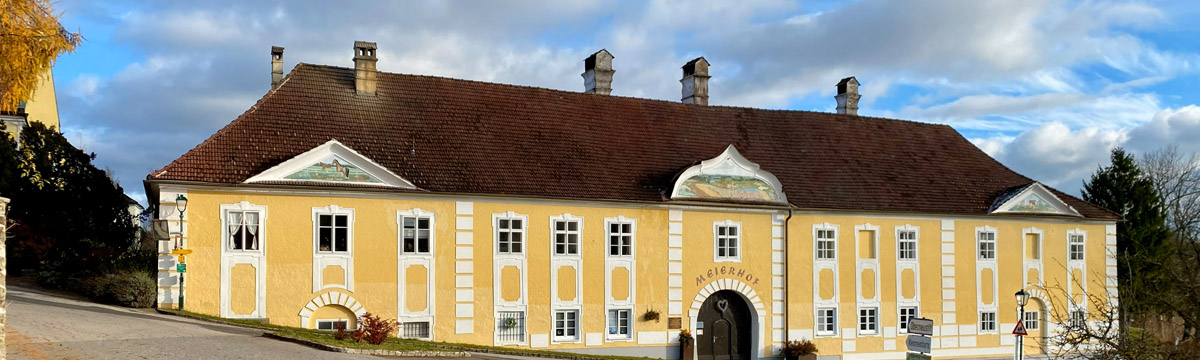 Schloss Rosenau Gutshofsiedlung Meierhof - Ausflugsziel in Niederösterreich mit Führung