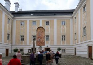 Innenhof vom Schloss Rosenau